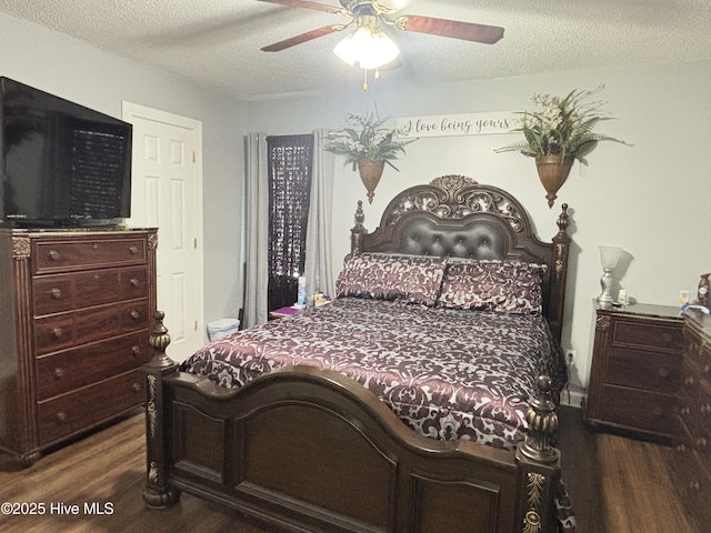 103 Jay Trl, Murfreesboro, NC 27855 - bedroom with wood finished floors, a textured ceiling, and a ceiling fan