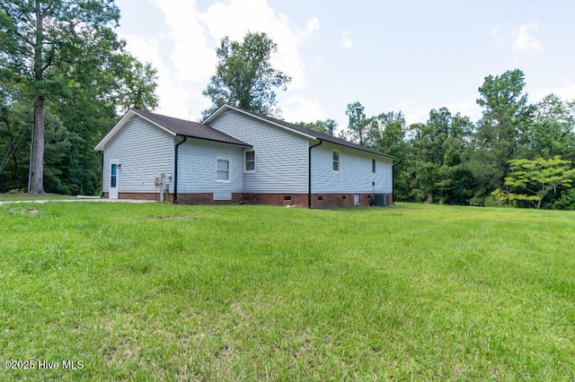 5025 NC Highway 55 E, New Bern, NC 28560 - view of home's exterior featuring crawl space and a yard