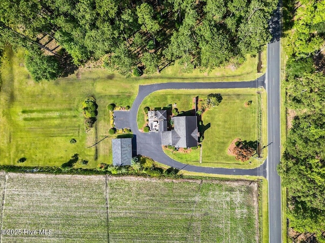 aerial view of property and surrounding area