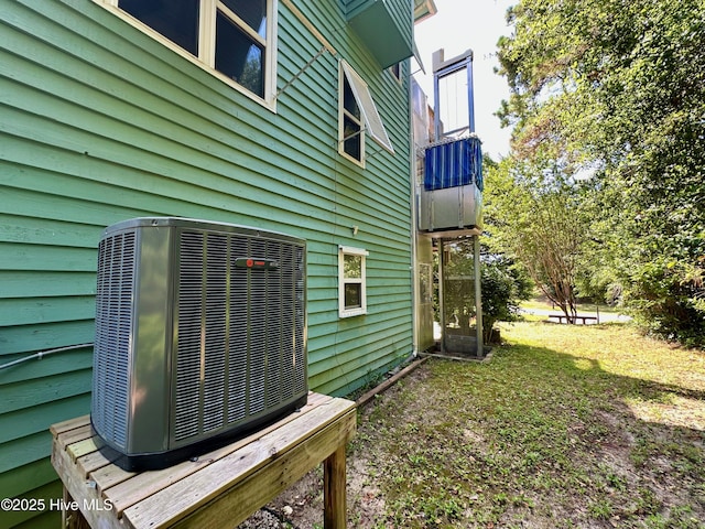 122 Ethel Dr, Emerald Isle, NC 28594 - view of property exterior with a cooling unit