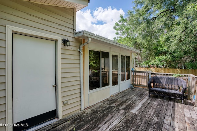 606 Anderson St, Wilmington, NC 28401 - view of wooden deck