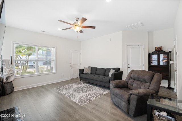 1620 Bratton Ct, Wilmington, NC 28405 - living area featuring ceiling fan, wood finished floors, and recessed lighting