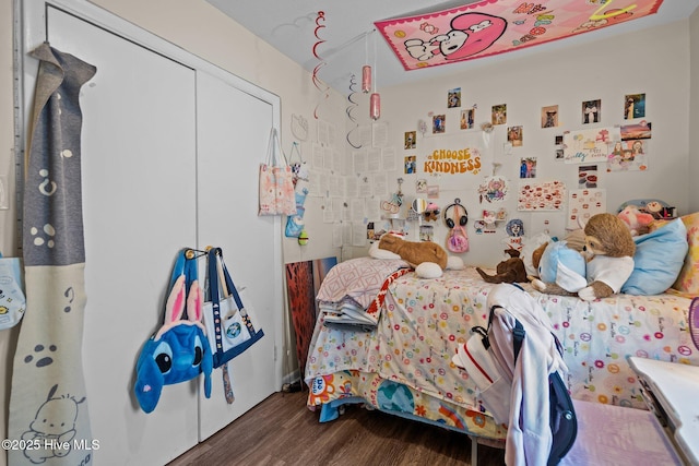 1106 E Stewart Cir, Wilmington, NC 28405 - bedroom with wood finished floors and a closet