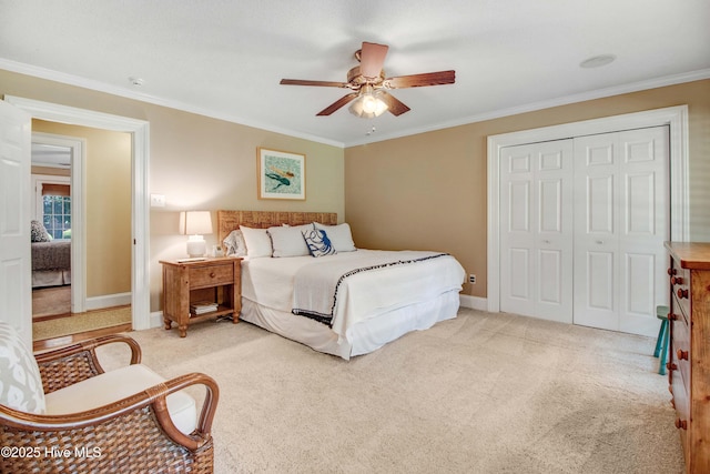 3509 Lakeview Trl, Kinston, NC 28504 - bedroom with crown molding, a closet, light colored carpet, and a ceiling fan