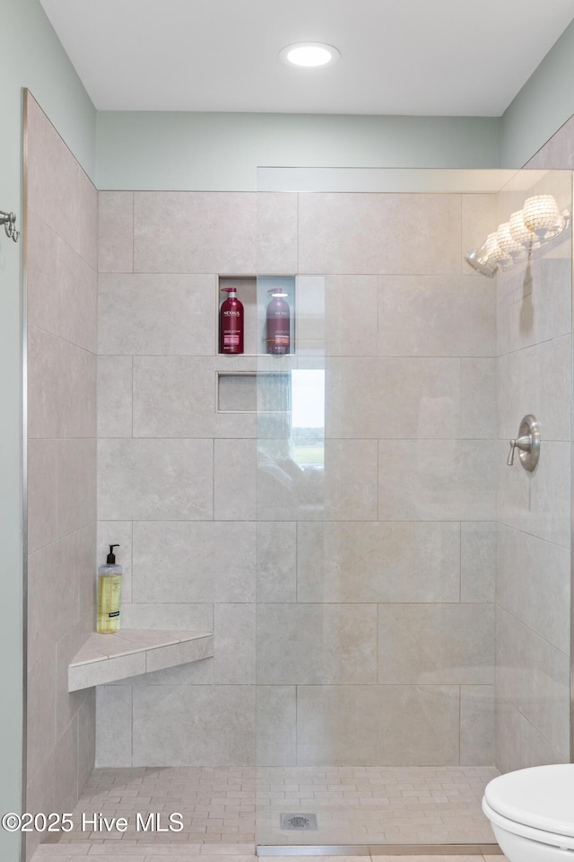 15 Coral Dr, Wrightsville Beach, NC 28480 - bathroom with a tile shower