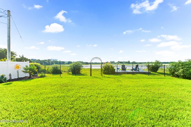 15 Coral Dr, Wrightsville Beach, NC 28480 - view of fenced backyard