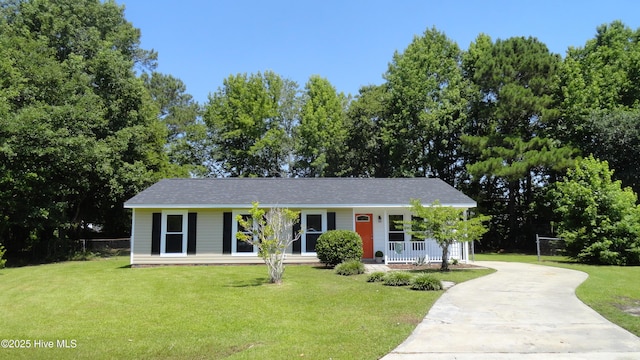 109 Lewis Ct, Havelock, NC 28532 - view of front of house featuring driveway, a porch, and a front lawn