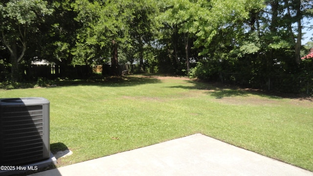 109 Lewis Ct, Havelock, NC 28532 - fenced backyard featuring a patio area
