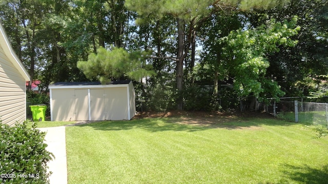 109 Lewis Ct, Havelock, NC 28532 - view of yard with a shed