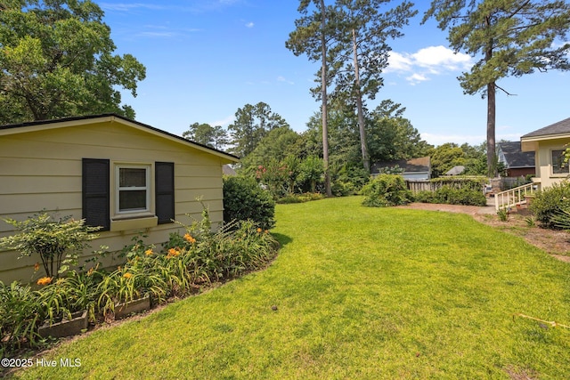 1902 York St, Kinston, NC 28504 - view of yard