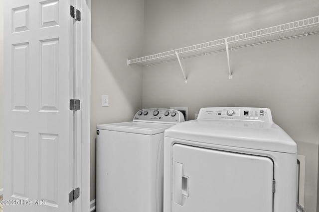 231 Glenhaven Ln, Jacksonville, NC 28546 - laundry area featuring washer and clothes dryer