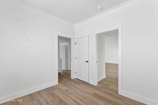 1320 Searay Ln, Carolina Beach, NC 28428 - empty room featuring wood finished floors and a smoke detector