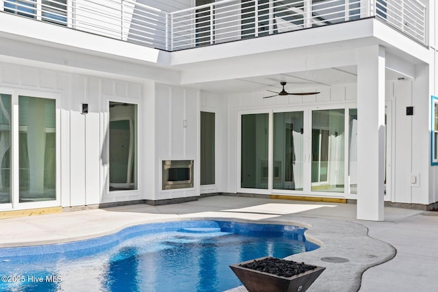 1320 Searay Ln, Carolina Beach, NC 28428 - outdoor pool with a patio and a ceiling fan
