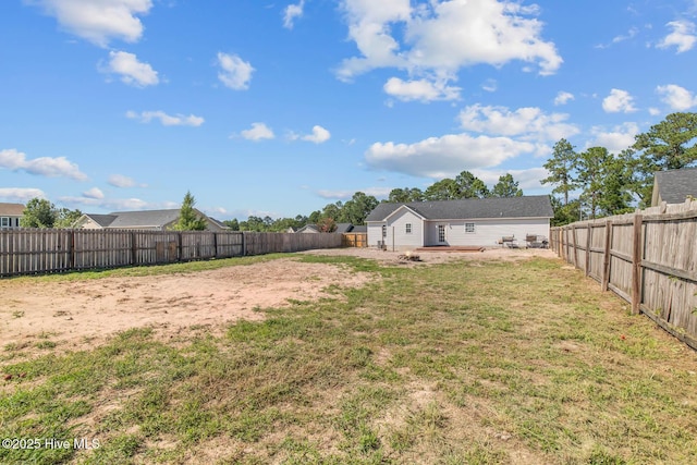 105 Marina Leigh Dr, Hubert, NC 28539 - fenced backyard with a patio area