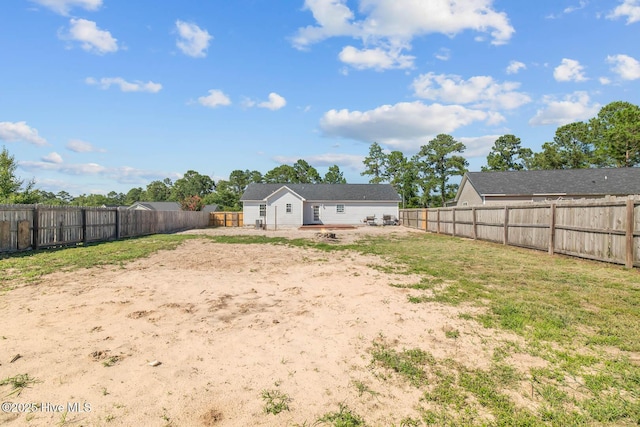 105 Marina Leigh Dr, Hubert, NC 28539 - back of property featuring a fenced backyard and a patio