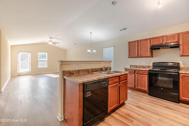 3021 Evening Rd, Castle Hayne, NC 28429 - kitchen featuring black appliances, under cabinet range hood, light wood-type flooring, vaulted ceiling, and a ceiling fan