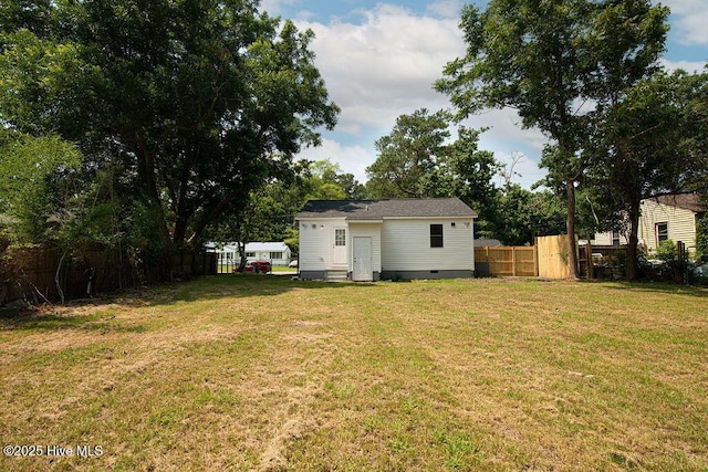 721 New River Dr, Jacksonville, NC 28540 - view of yard with entry steps