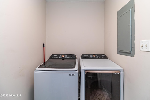 306 Goldleaf Dr, Goldsboro, NC 27534 - laundry area featuring independent washer and dryer and electric panel