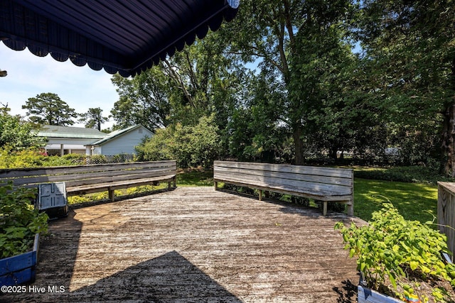 1710 National Ave, New Bern, NC 28560 - view of wooden deck