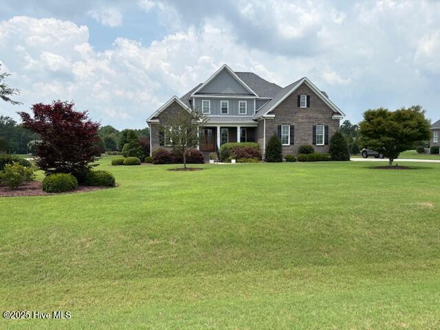 6101 Devonshire Dr, Wilson, NC 27896 - craftsman-style home with a front lawn