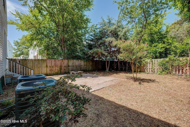 305 Mcrae St, Wilmington, NC 28401 - fenced backyard featuring a patio