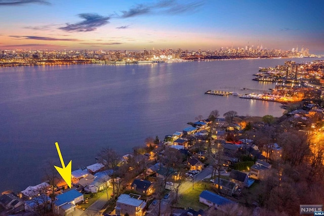 22 Shore Rd, Edgewater, NJ 07020