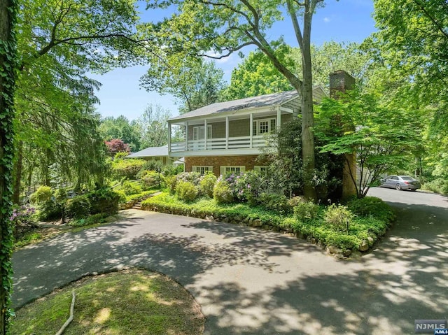 view of front of home