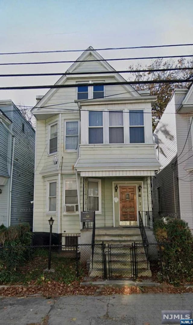 Listing photo 2 for 159 Wilkinson Ave, Jersey City NJ 07305