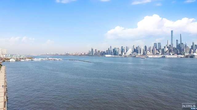 150 Henley Pl Unit 404, Weehawken NJ, 07086, 3 bedrooms, 3 baths condo for sale