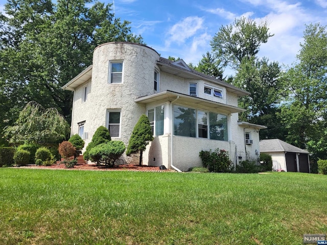 view of front of home with a front yard