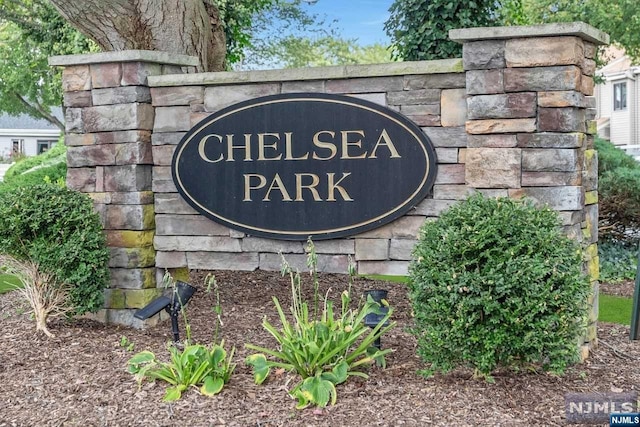 73 Chelsea Ct, Saddle Brook NJ, 07663, 3 bedrooms, 2.5 baths townhouse for sale