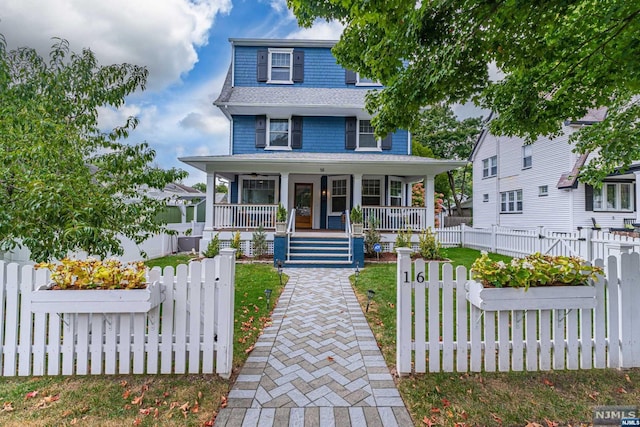 view of front facade featuring a porch