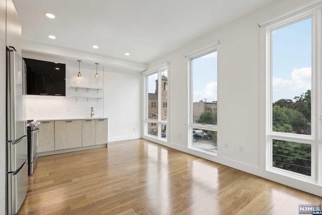 250 Van Horne St Unit 4, Jersey City NJ, 07304, 2 bedrooms, 2 baths condo for sale