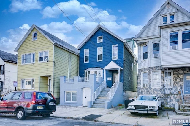 Listing photo 3 for 187 Pearsall Ave, Jersey City NJ 07305