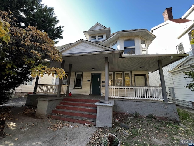 view of front facade with a porch