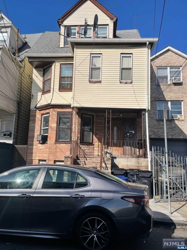 56 N 6th St, Newark NJ, 07107, 7 bedrooms, 3 baths multi for sale