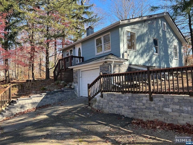 Listing photo 3 for 36 Chatham Rd, West Milford NJ 07421