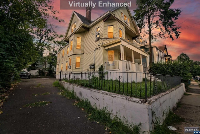 view of front of home featuring a porch