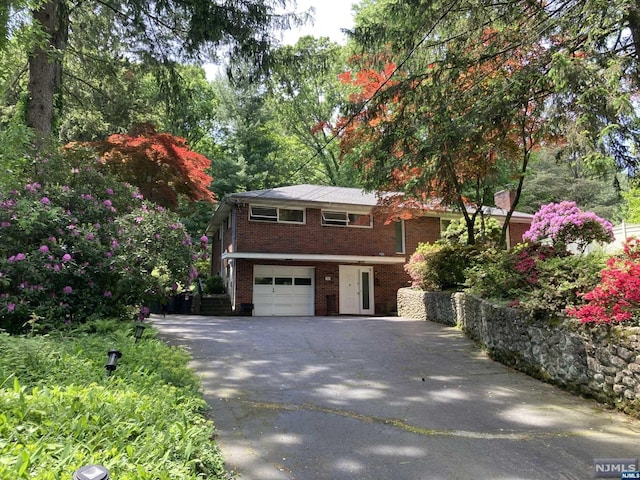 Listing photo 2 for 75 Glen Rd, Woodcliff Lake NJ 07677