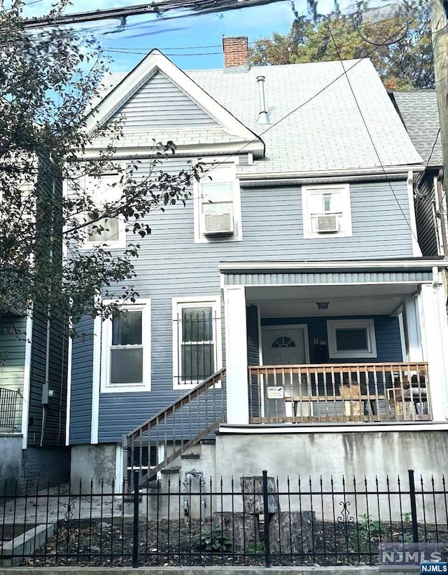 view of front of property with covered porch