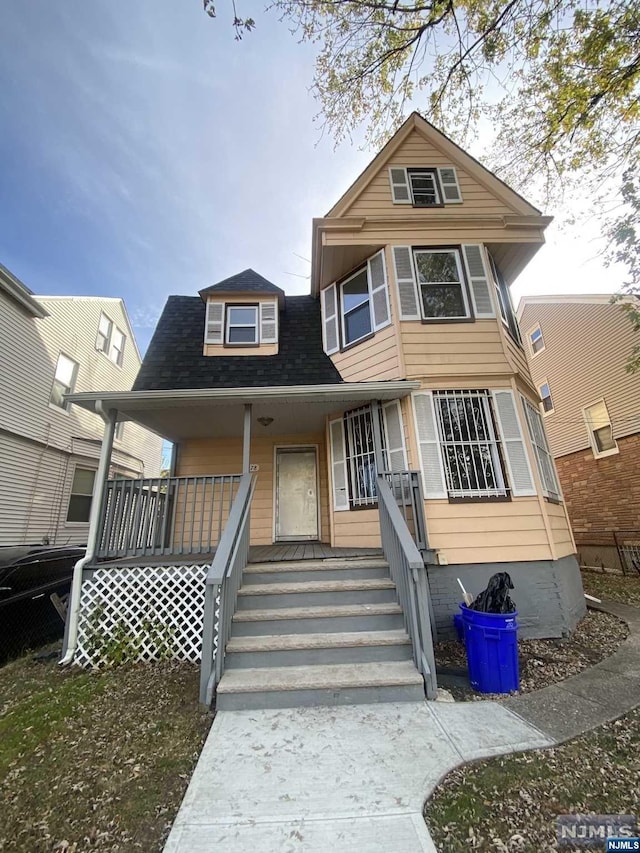 view of front of home featuring a porch