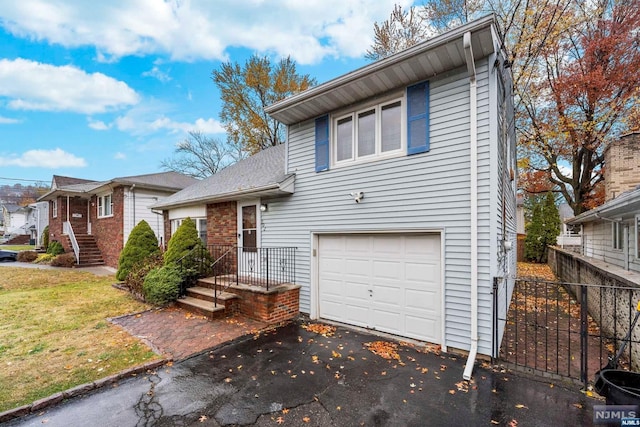 Listing photo 3 for 202 Elberon Ave, Paterson NJ 07502