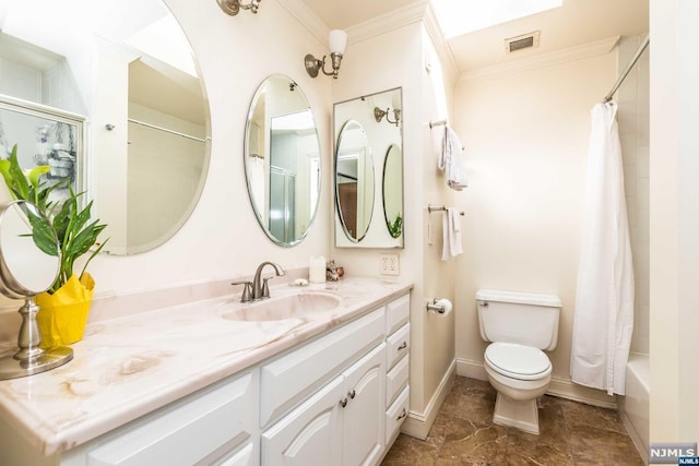 full bathroom with shower / bathtub combination with curtain, vanity, toilet, and ornamental molding