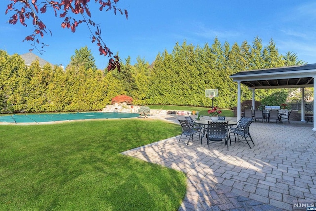 view of yard with a patio area