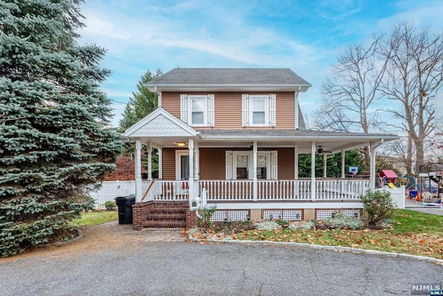 view of front of house with covered porch