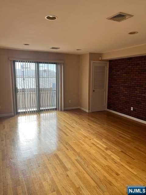 Listing photo 2 for 45-51 Gotthardt St, Newark NJ 07105