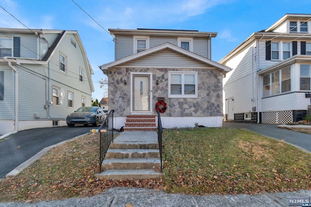 32 Elston St, Bloomfield NJ, 07003, 3 bedrooms, 1.5 baths house for sale