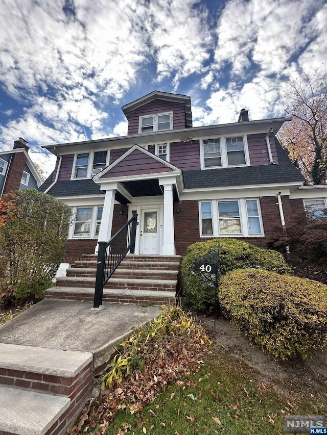 view of front of property