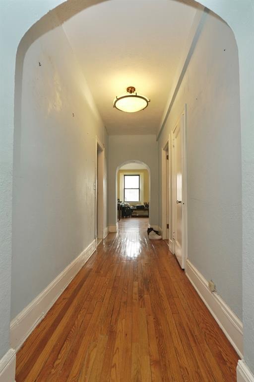 Listing photo 3 for 363-37 Mount Prospect Unit 2Aw, Newark NJ 07104