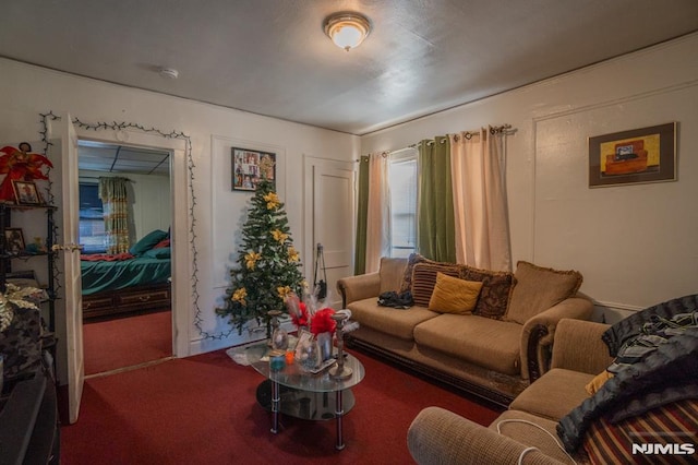 living room with carpet flooring